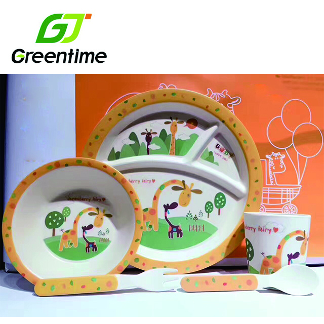Biodegradable Organic Round Children's Tableware Set with Children Divided Plate in Bamboo fiber S102-5P